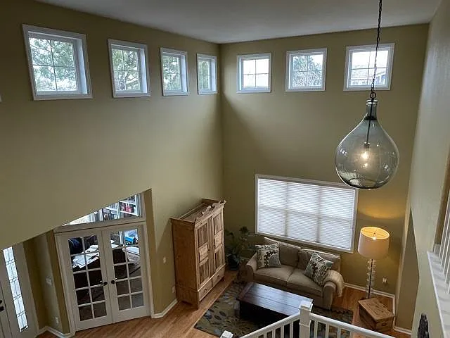2426 Greensborough Cir — Photo 2