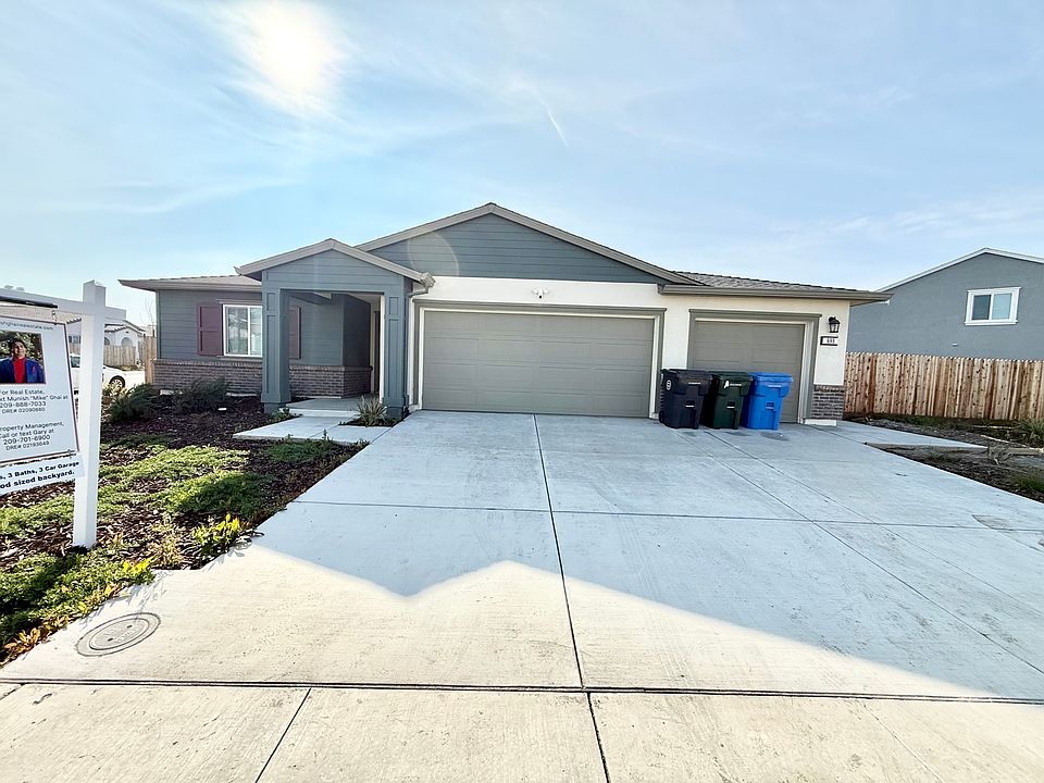1st image of 693 Spumante Ln