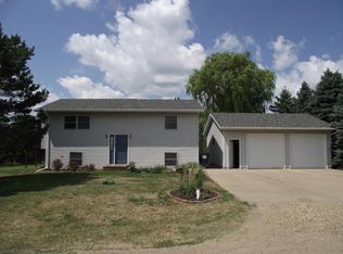 125 Grouse Rd, Pierre, SD 57501