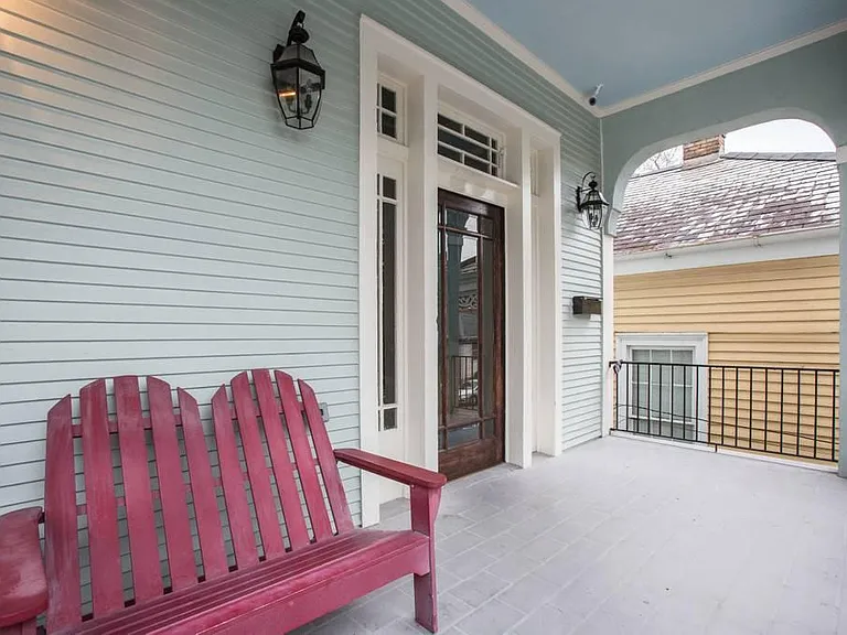 2925 Constance St — Photo 2