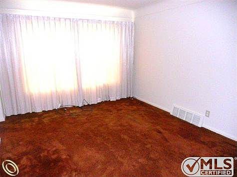 Living Room.JPG