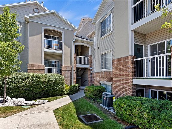 2nd image of 150 S 800 E APT H6