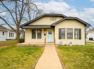 916 Cecelia St, Taylor, TX 76574