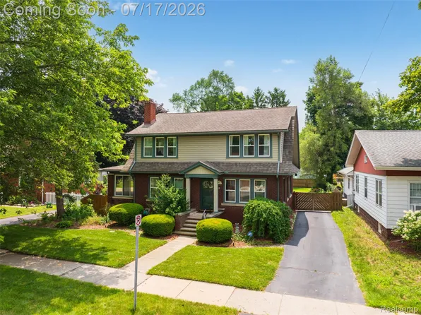 183 W Columbia Ave, Belleville, MI 48111