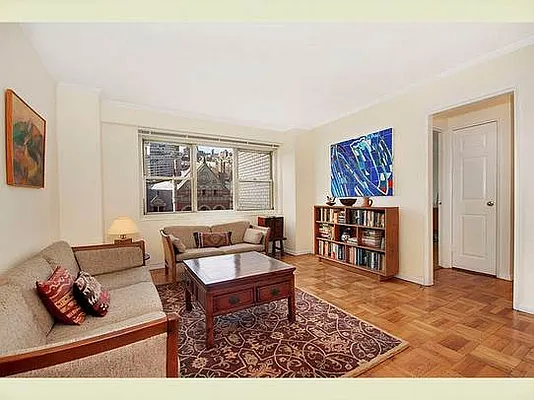 Sold by Stribling | media 5