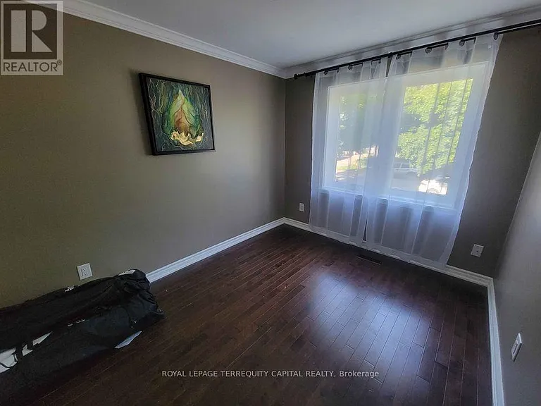 20 Mowat Cres — Photo 25