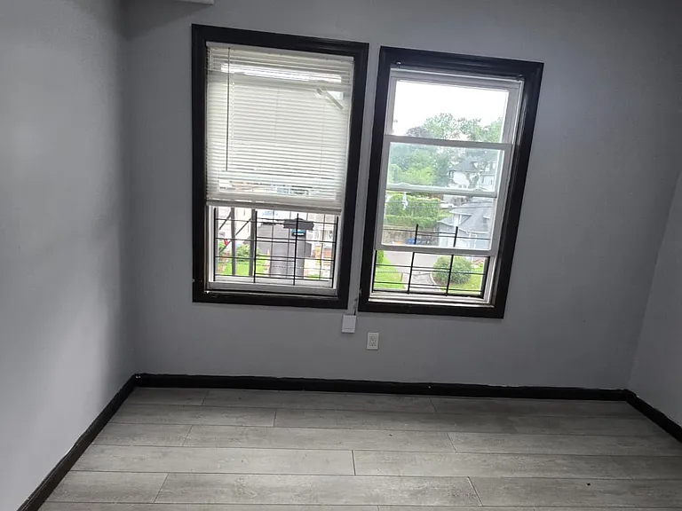 162 Elwood Ave #1 — Photo 6