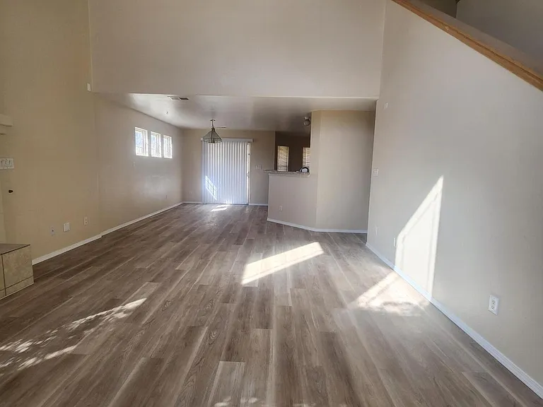 4220 Packaway Rd NW — Photo 3