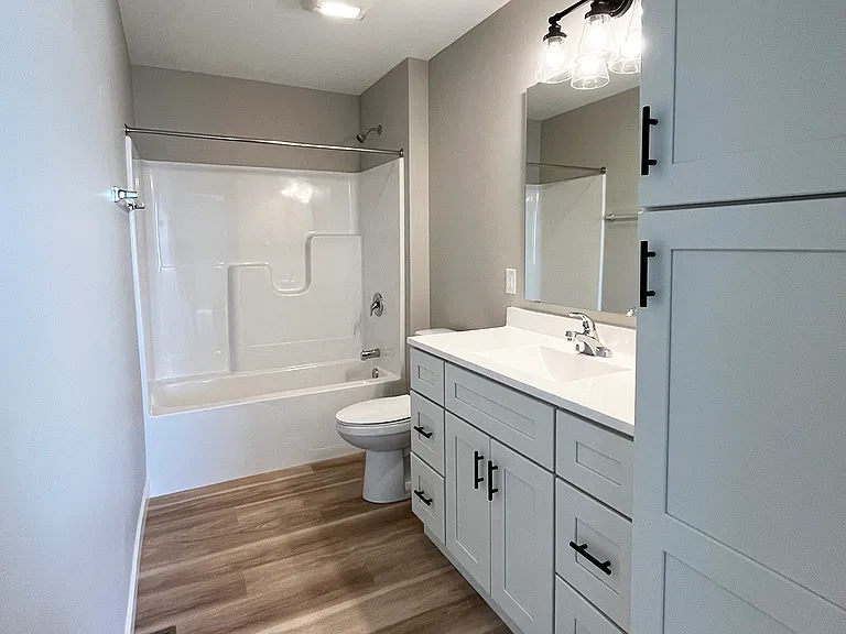 2325 Excel Dr — Photo 10