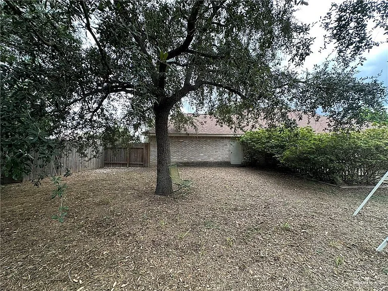 902 Hidden Forest Dr — Photo 18