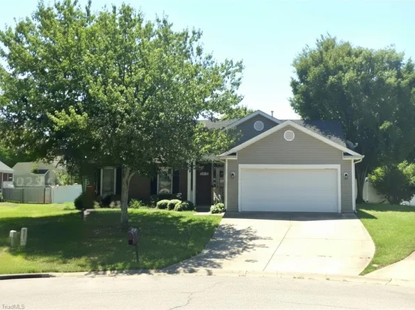 189 Picardy Ct, Kernersville, NC 27284