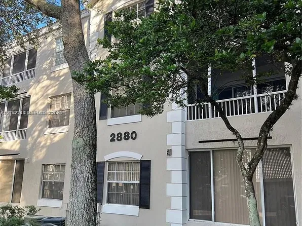 2880 N Oakland Forest Dr APT 209, Fort Lauderdale, FL 33309