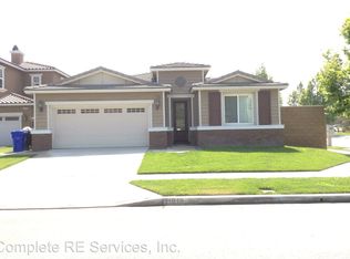 11019 White Oak Ln, Fontana, CA 92337