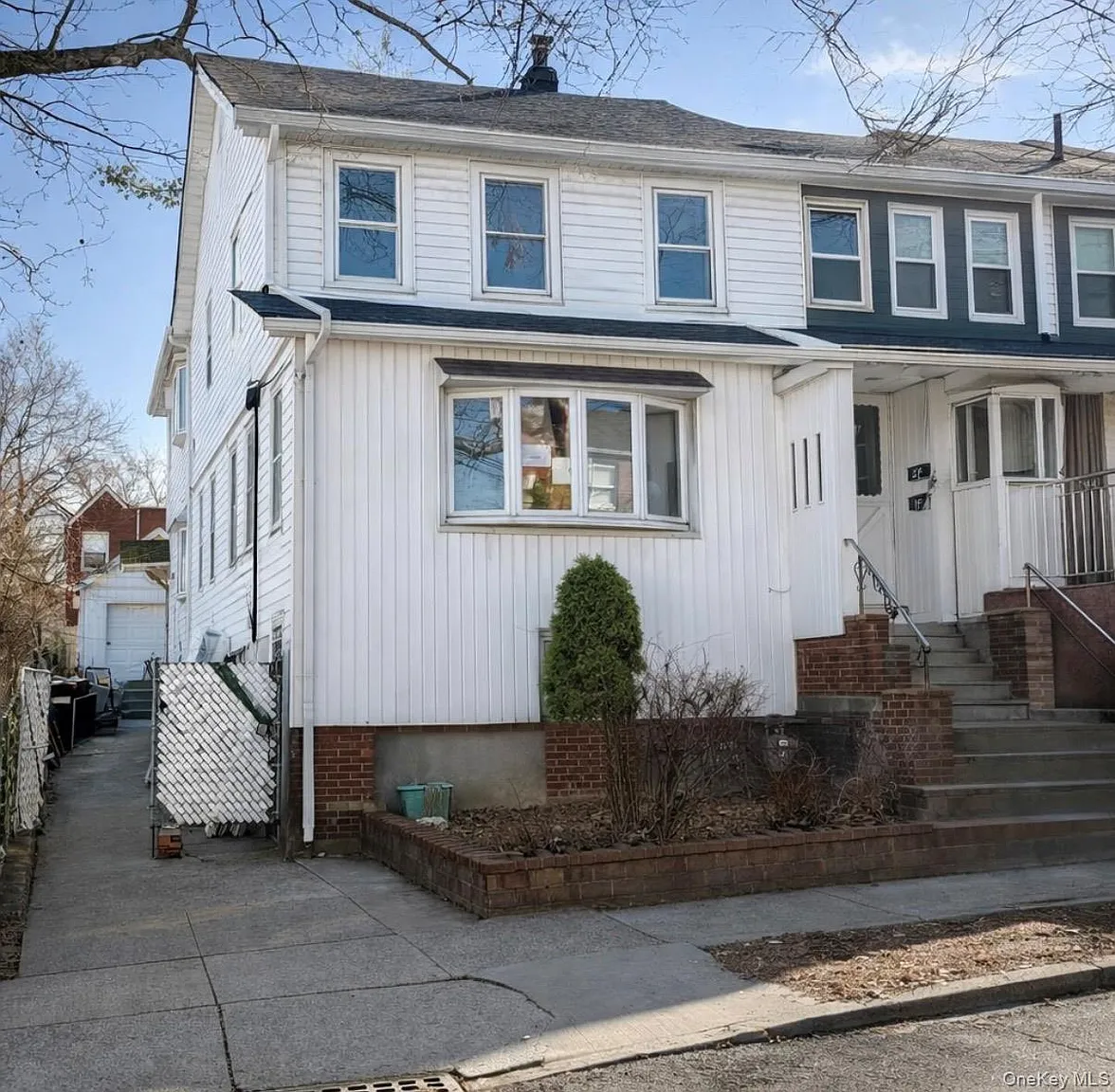 6111 156th Street photo 1
