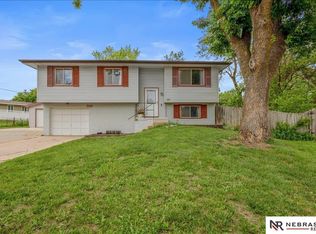 319 Clair Ln, Milford, NE 68405