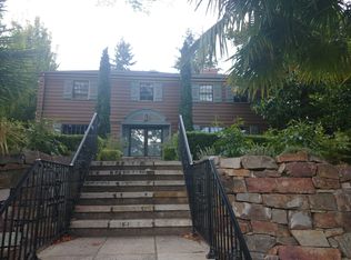 5554 NE Penrith Rd, Seattle, WA 98105