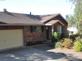 3999 Roblar Rd, Petaluma, CA 94952