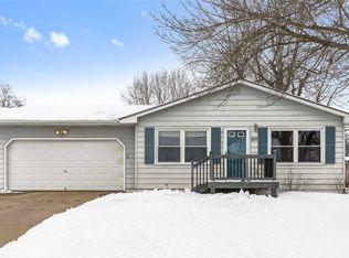 100 W Dougherty Dr, Lone Tree, IA 52755
