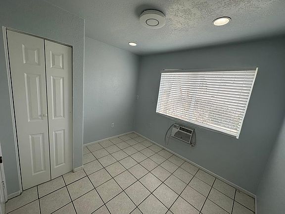 4th image of 33141 Jamieson St