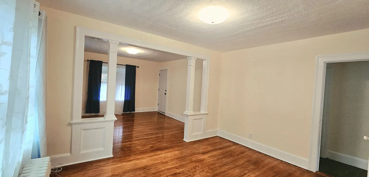 2 bed, 1300 sqft, $1,800 — Photo 3