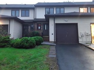 5 Manchester Rd, Flemington, NJ 08822