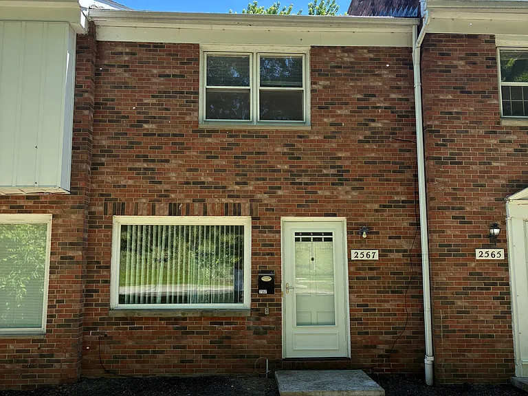 2567 Chamberlain Rd — Photo 4