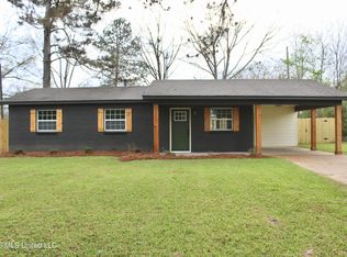 1304 1st Ave NE, Magee, MS 39111