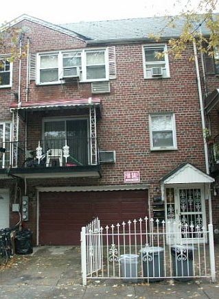 2nd image of 576 E 81st St