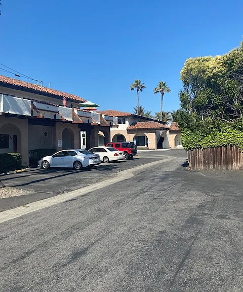 3910 Portola Dr — Photo 3