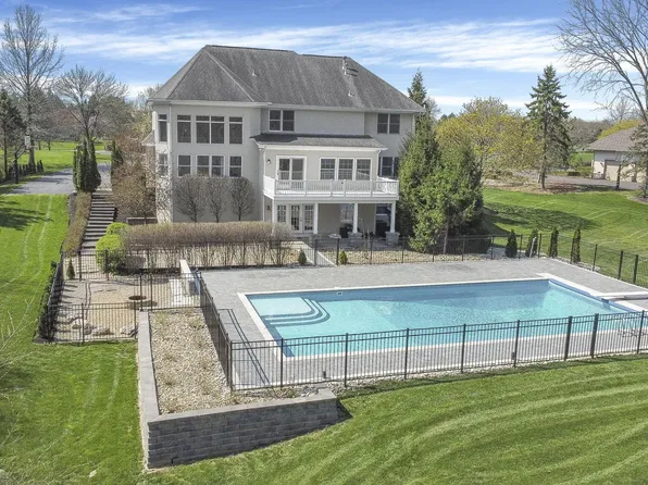 2478 Deseret Dr, Powell, OH 43065