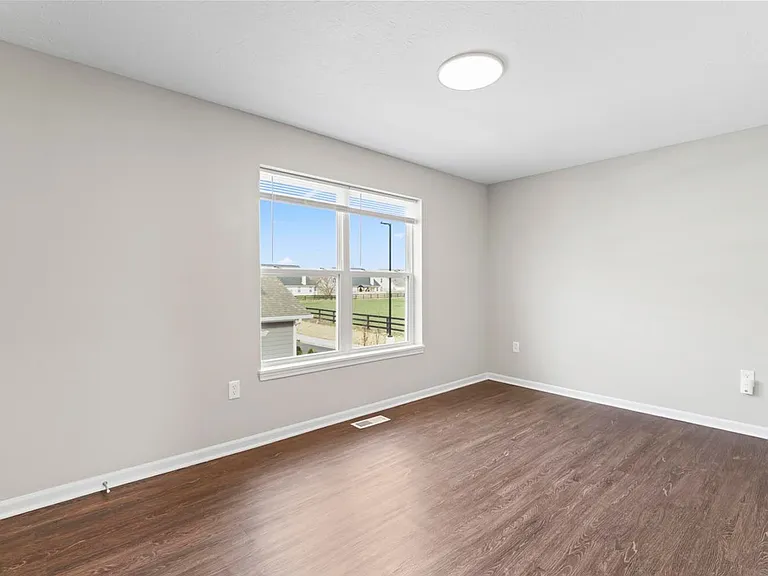 Pebble Village Townhomes — Photo 28