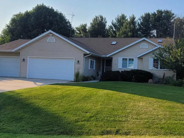 2104 West Willow Creek, Sheboygan, WI 53083