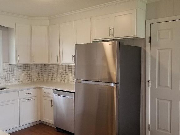 4th image of 132 Hare Rd