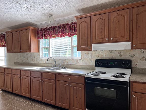 2nd image of 10468 Kendrick St