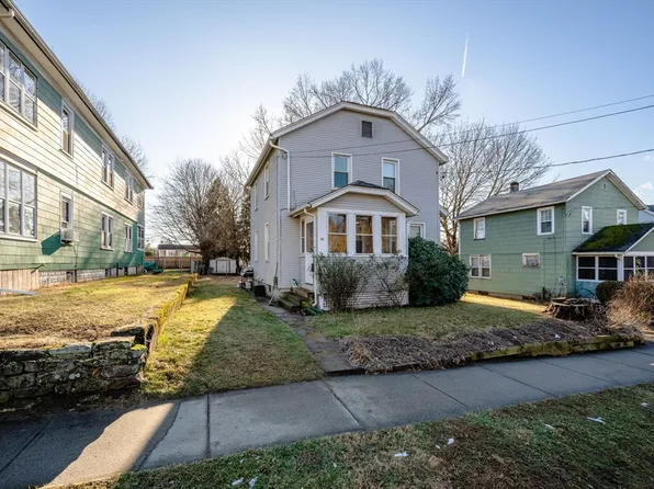 73 Beverly St, Chicopee, MA 01013