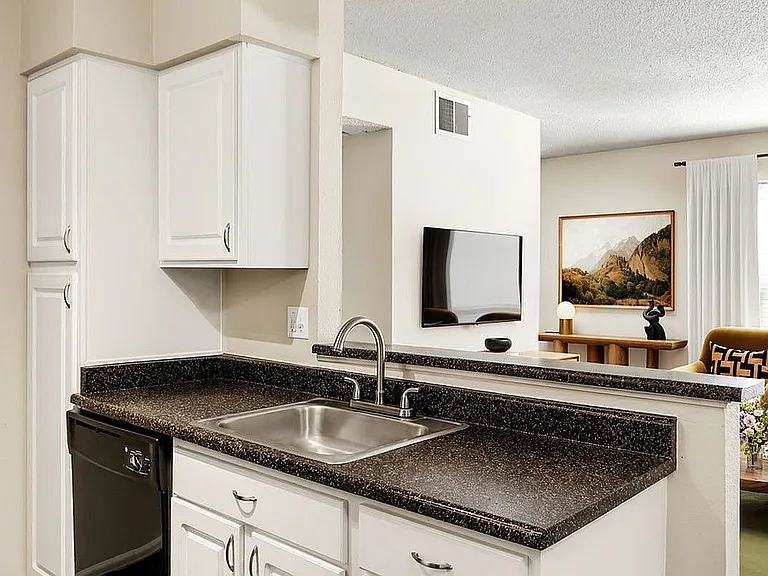 Antero Apartments in Colorado Springs 1 or 2 Bedroom Apartment