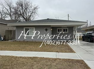 1047 E 11th St, Fremont, NE 68025
