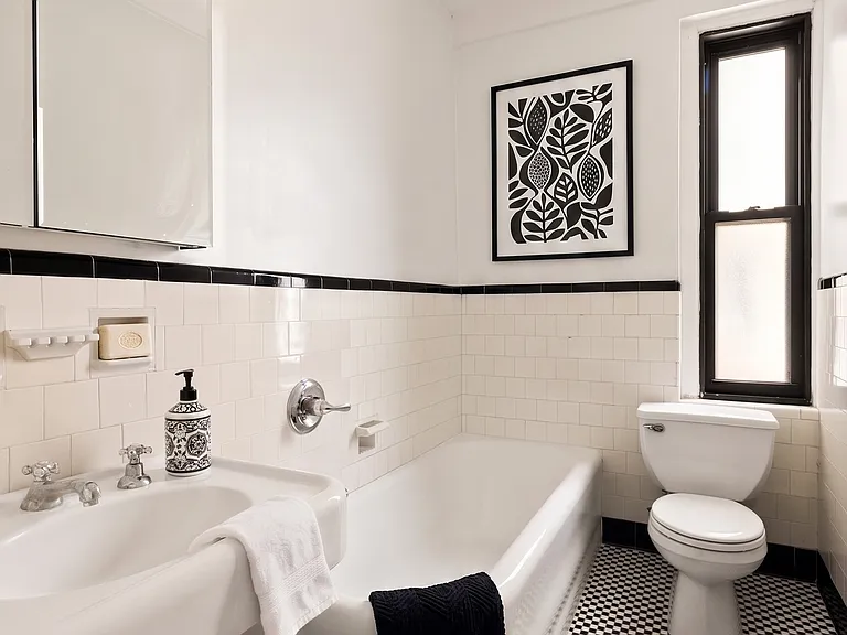 135 Eastern Pkwy #4A — Photo 9