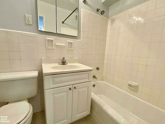 5th image of 222 E 19th St APT 12G