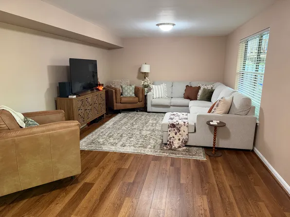 8671 Ruby Rise Pl, Bristow, VA 20136