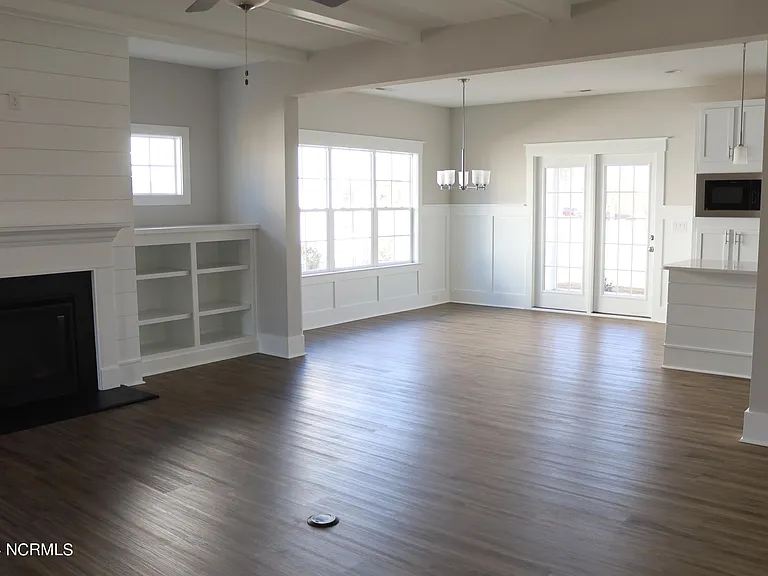 21 E Singing Ave — Photo 6