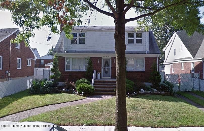 2nd image of 142 Crowell Ave