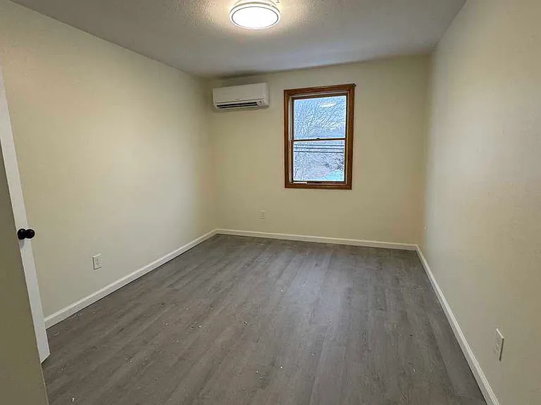 334 Main St #2 — Photo 5