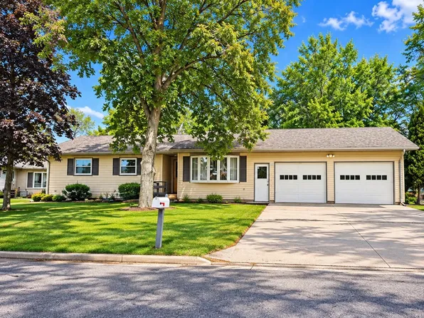 623 SW Ceresco St, Berlin, WI 54923