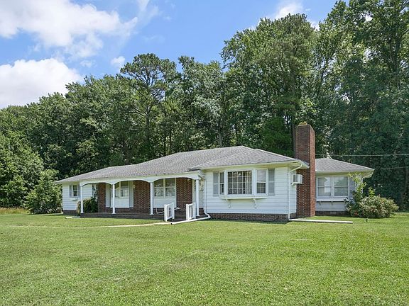 4th image of 2141 Fleming Rd