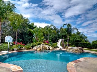 817 Hillcrest Ter, Fallbrook, CA 92028