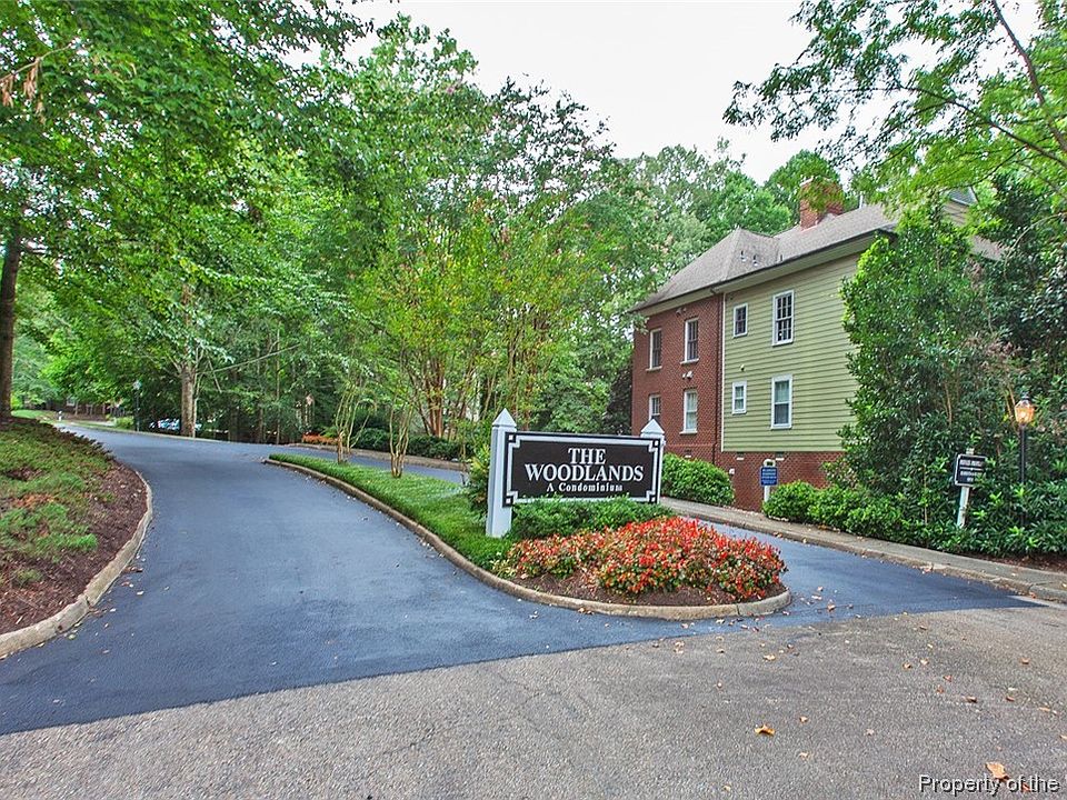 1st image of 204 Woodmere Dr APT C