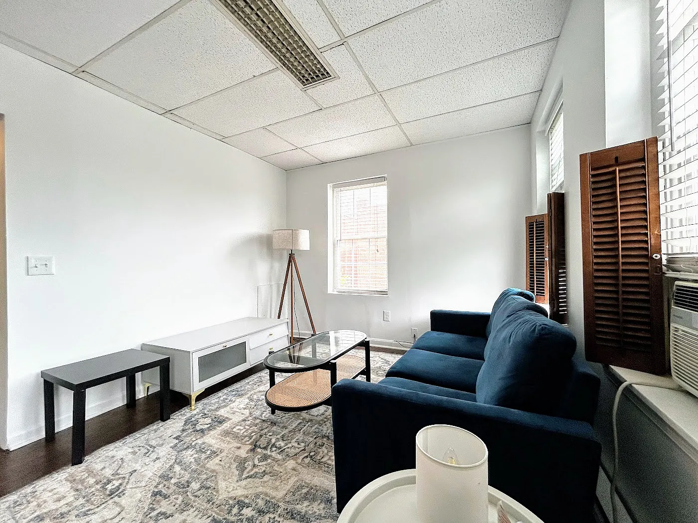 1 bed, 700 sqft, $2,090 — Photo 3