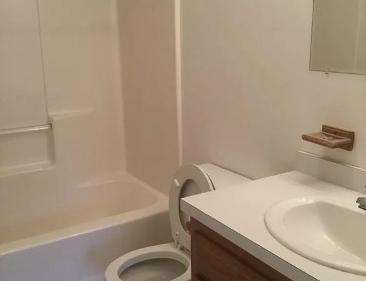 18 Briarwood Way #18 — Photo 7
