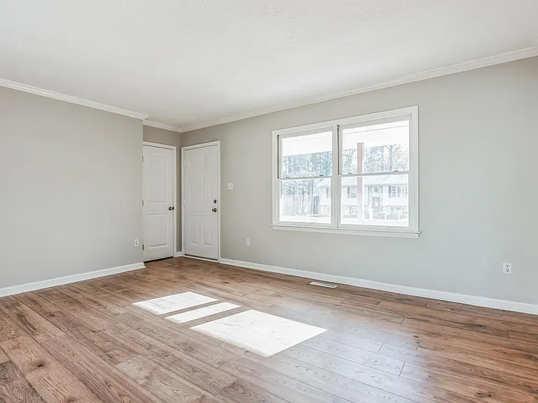 670 White Rock Rd — Photo 10